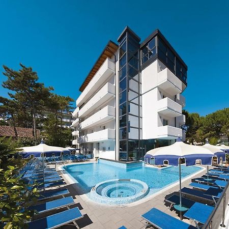 Hotel Bellevue Линяно Сабиадоро Екстериор снимка