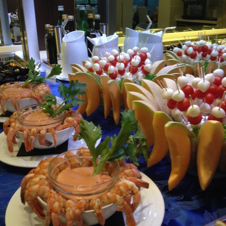 Hotel Bellevue Линяно Сабиадоро Екстериор снимка