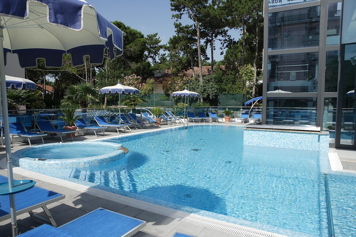 Hotel Bellevue Линяно Сабиадоро Екстериор снимка